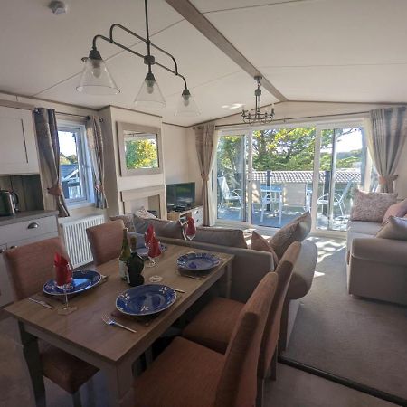Stunning Luxury Caravan On Edge Of New Forest On Shorefield Country Park Entertainment And Leisure Passes Included Milford-on-Sea Exteriér fotografie