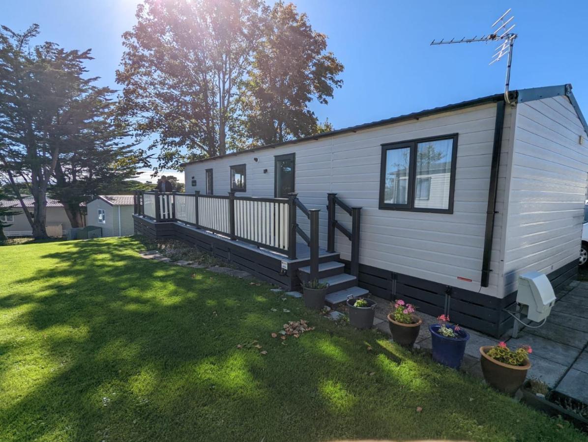 Stunning Luxury Caravan On Edge Of New Forest On Shorefield Country Park Entertainment And Leisure Passes Included Milford-on-Sea Exteriér fotografie