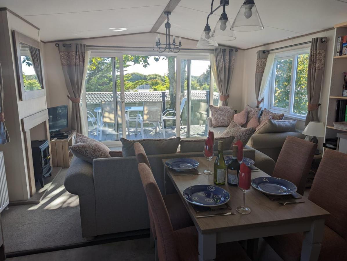 Stunning Luxury Caravan On Edge Of New Forest On Shorefield Country Park Entertainment And Leisure Passes Included Milford-on-Sea Exteriér fotografie